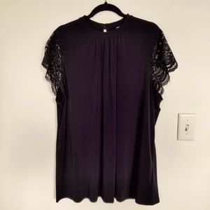 💋 TORRID 3 Lace Sleeve Blouse